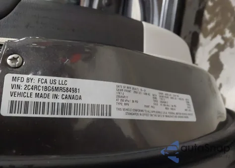 2021 Chrysler Pacifica Touring L z USA, uszkodzony, nr VIN 2C4RC1BG6MR584981